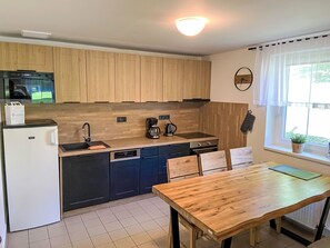 Fridge, microwave, oven, dishwasher