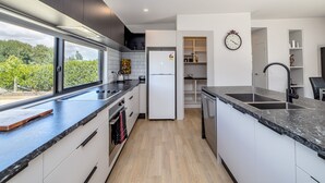 House, 4 Bedrooms, 2 Bathrooms | Private kitchen | Coffee/tea maker, full-sized fridge, microwave, oven - Burgundy Place (Martinborough)