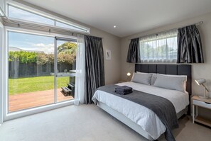 Huis, 4 slaapkamers, 2 badkamers | 4 slaapkamers, een strijkplank/strijkijzer, gratis wifi, beddengoed