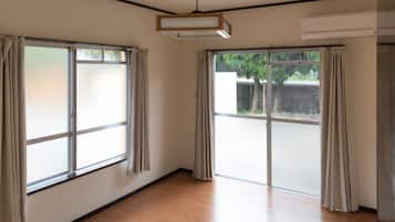 Apartamento básico | 3 quartos, edredons de pluma