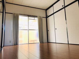 Basic Apartment | 3 bedrooms, down comforters