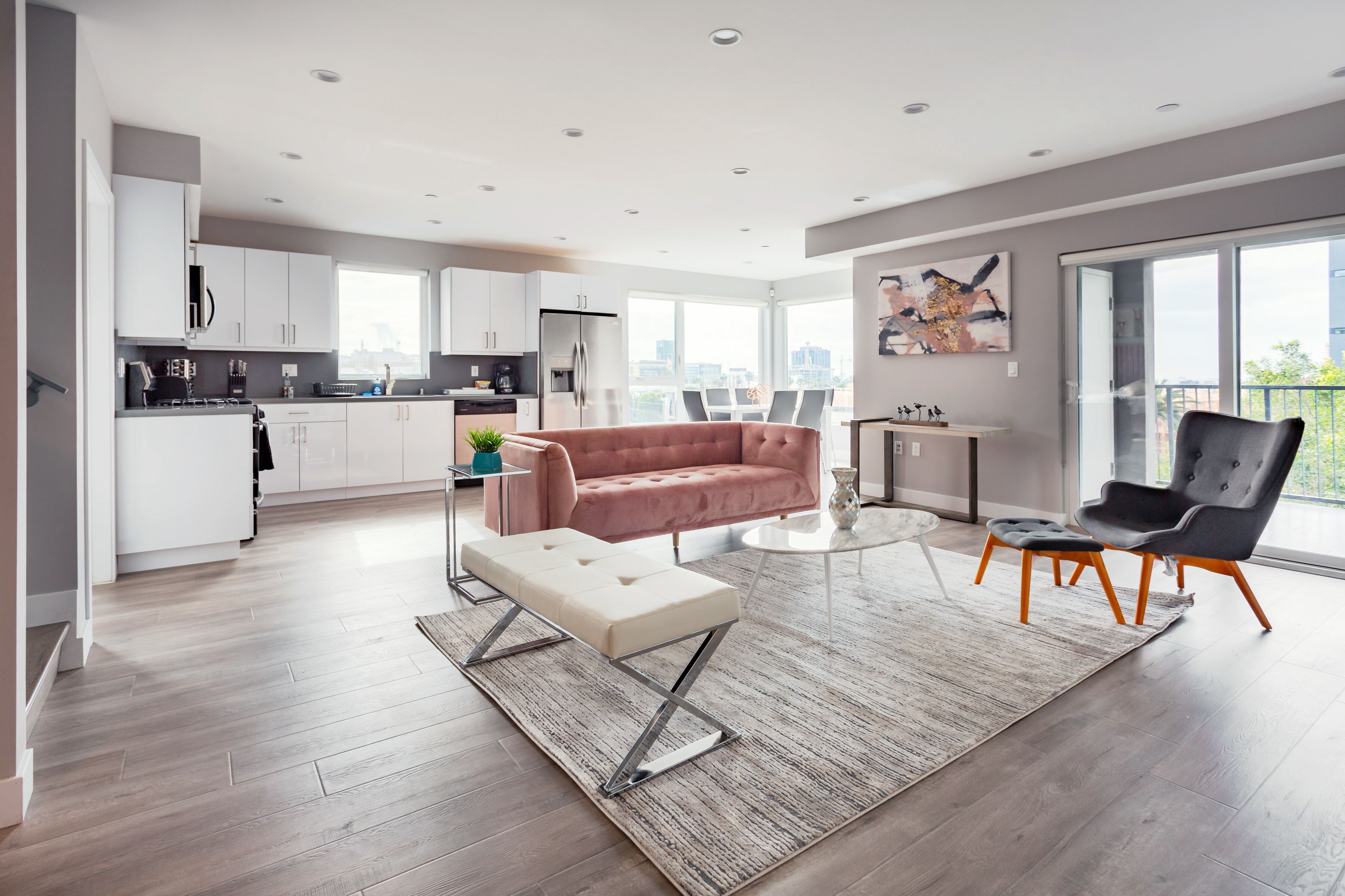 HOLLYWOOD: 99 Walk Score - 2 Bdrm! New Building!