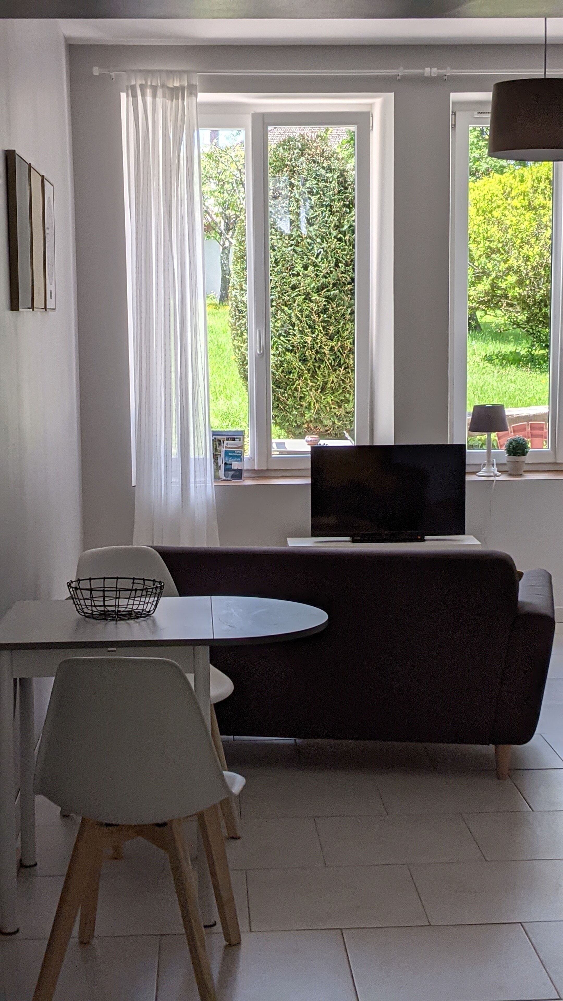 Meublé Moderne Et Confortable à Contrexéville Dans Un éCrin De Verdure - Contrexéville