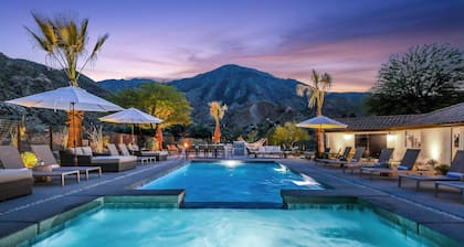 Base Camp-Luxury Desert Oasis with 2 Pools & Game Room