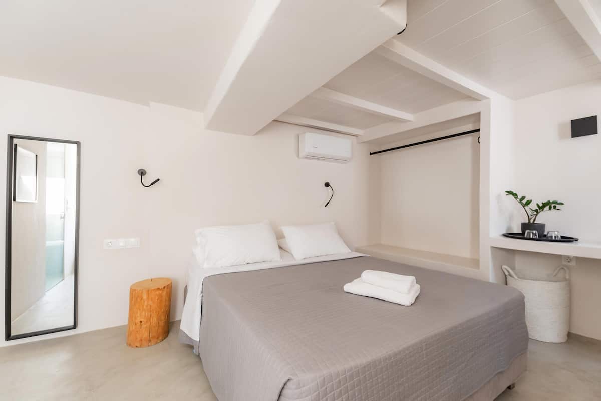 Quarto solteiro, vista para o jardim | Fachada