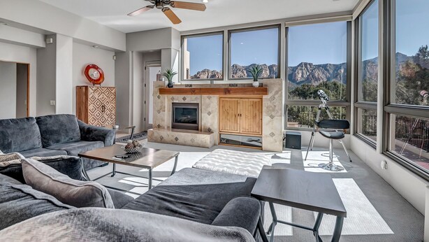 Unclassified image, 1 of 57, button - Sedona Spectacular: Luxury 3BR home with private pool, hot tub, and stunning red rock views. (Sedona)