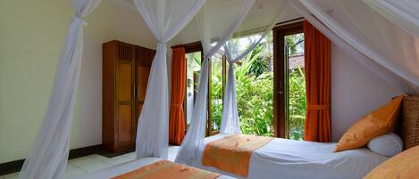 4 室のベッドルーム、セーフティボックス (室内)、アイロン / アイロン台、WiFi