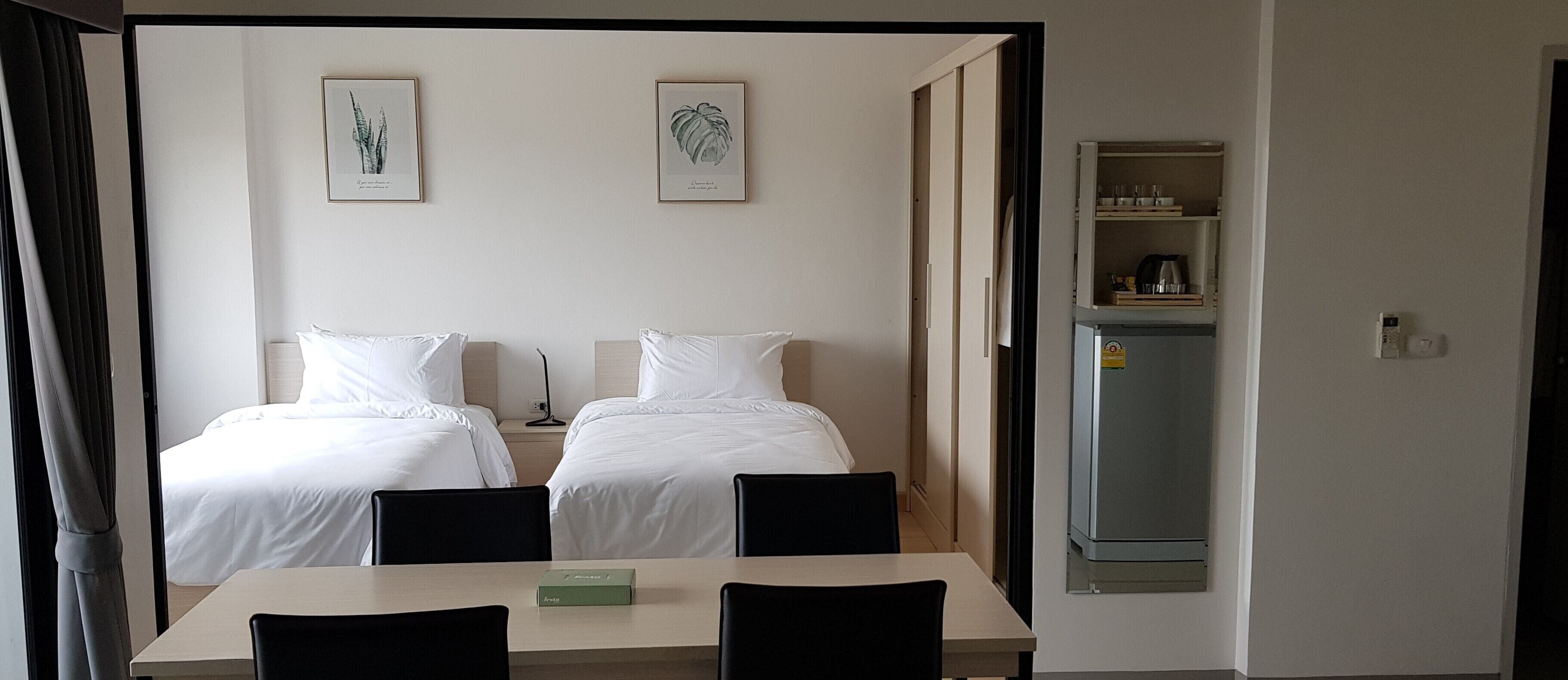 family twin room | minibar, in-room safe, desk, soundproofing