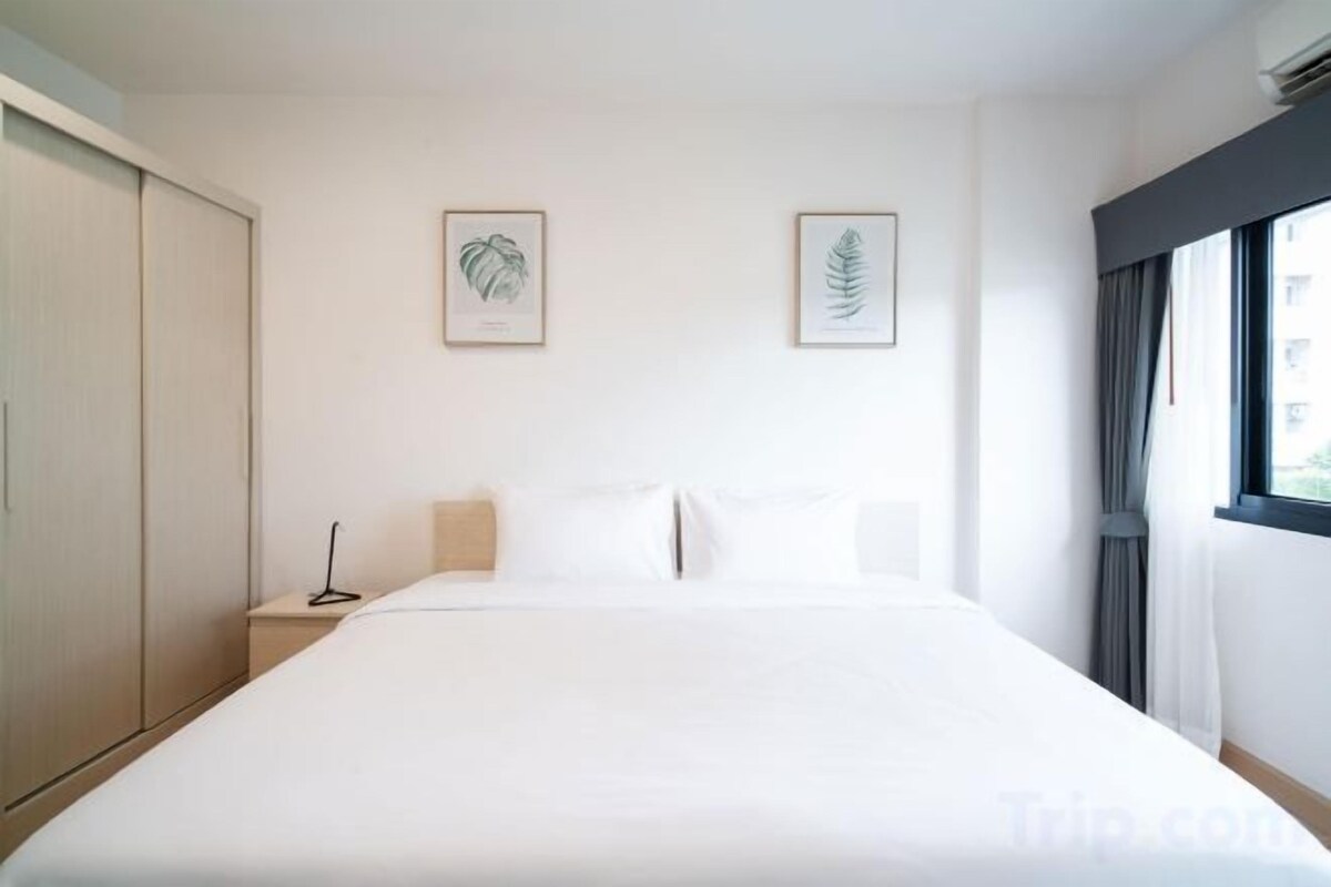 Minibar, coffres-forts dans les chambres, bureau, chambres insonorisées