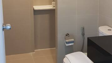 Family Twin Room | Bathroom | Shower, hair dryer, bathrobes, slippers