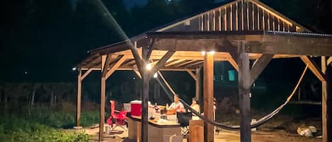 Grill-/Picknickplatz