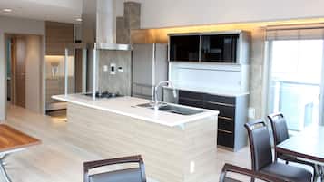 Apartment | Private kitchenette | Fridge, microwave, stovetop, electric kettle
