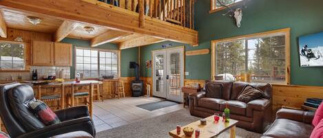 Villa (3 Bedrooms) | Living area