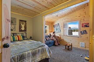 Villa (3 Bedrooms) | 3 bedrooms, laptop workspace, iron/ironing board, free WiFi