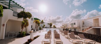 Apartamentos Aloe 度假村