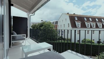 Suite Junior, bain Ă remous | Balcon