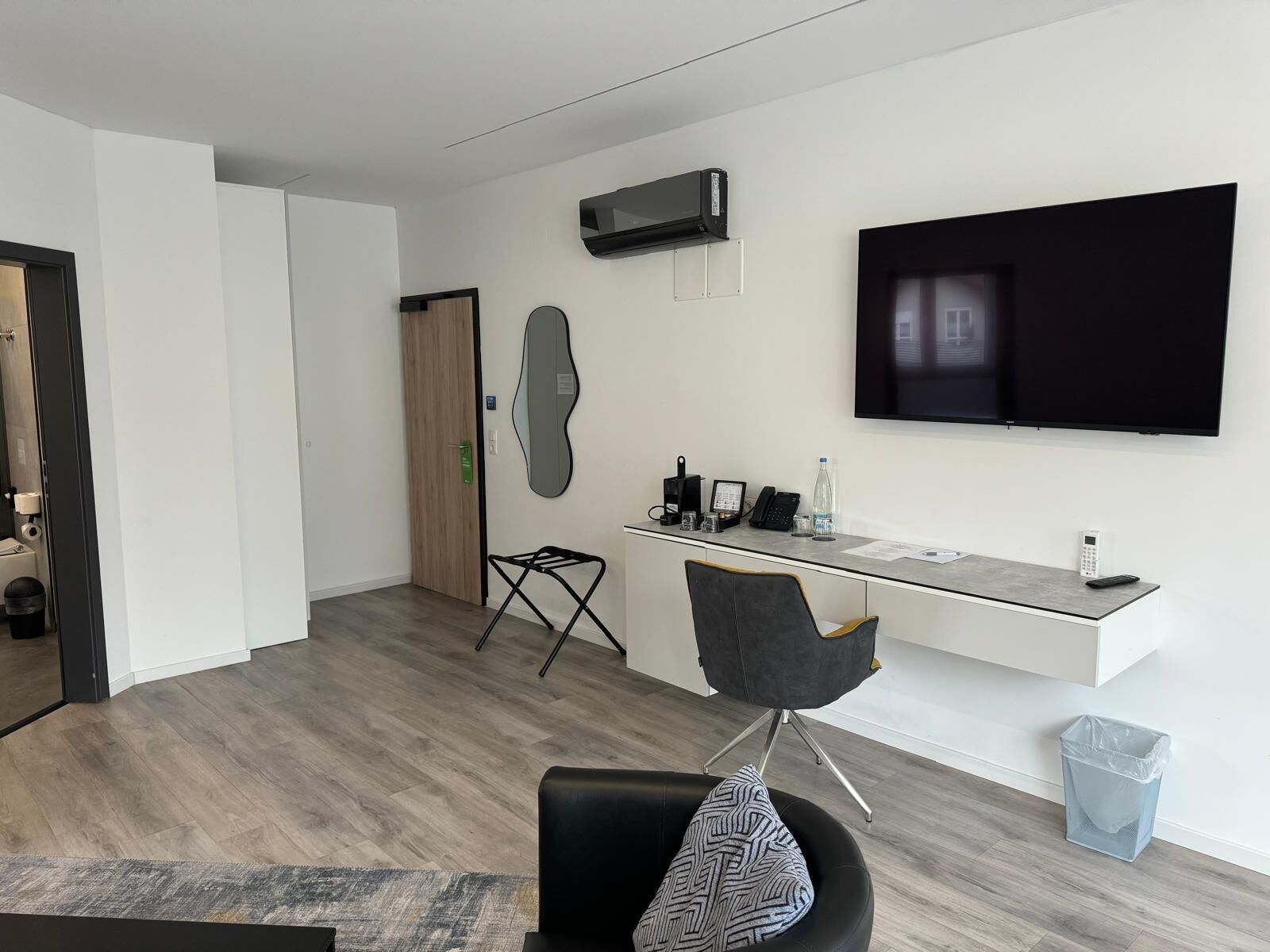 junior suite, balcony | living area | 55-inch flat-screen tv with satellite channels, tv