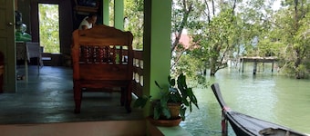 Mhontong Homestay