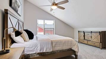 3 Schlafzimmer, Bügeleisen/Bügelbrett, Reisekinderbett, WLAN