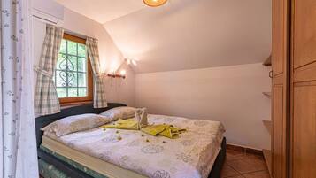1 Schlafzimmer, Verdunkelungsvorhänge, kostenloses WLAN, Bettwäsche