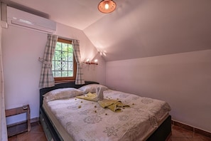 1 sovrum, mörkläggningsgardiner, gratis wi-fi och sängkläder