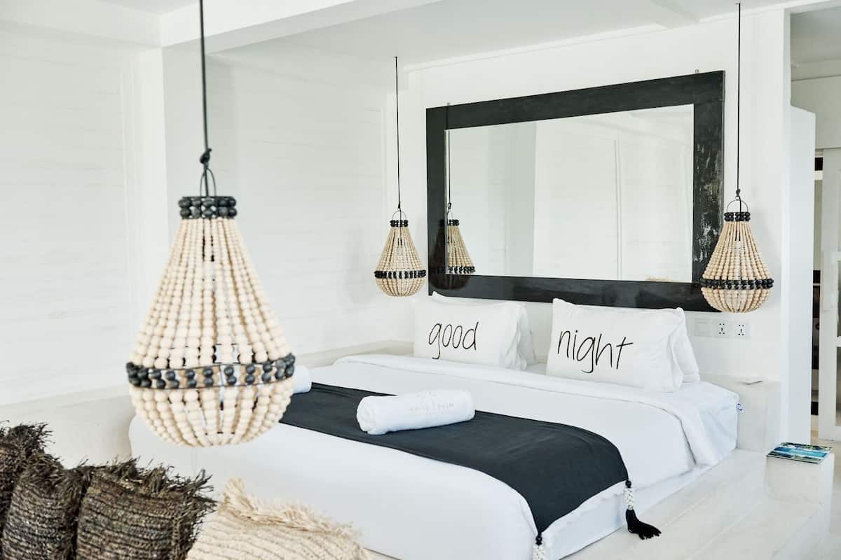 Premium bedding, pillow-top beds, minibar, in-room safe