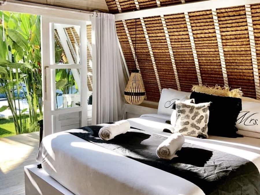 Premium bedding, pillow-top beds, minibar, in-room safe