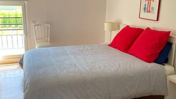 7 chambres, fer et planche à repasser, Wi-Fi gratuit, draps fournis