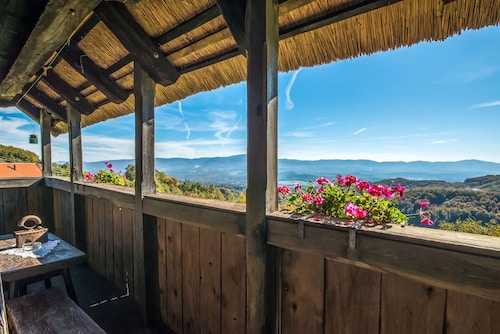 Vineyard Cottage Škatlar 1