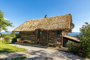 Front of property - Vineyard Cottage Škatlar 1 (Novo Mesto)