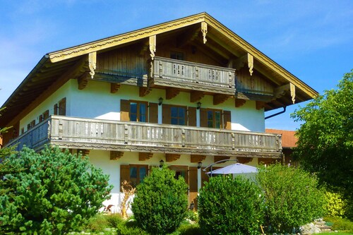 Ferienwohnung Nr.1 separates Schlafzimmer und Ost-Balkon, 66 qm