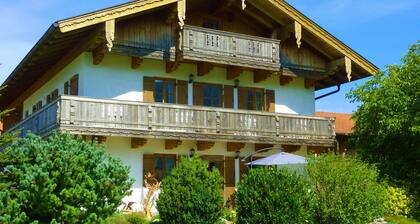 Ferienwohnung Nr.1 separates Schlafzimmer und Ost-Balkon, 66 qm
