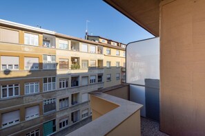 Property grounds - GuestHost - Knock Knock 10 min from Maria Vittoria Hospital Flat (Torino)