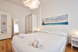 2 bedrooms, Internet - GuestHost - Knock Knock 10 min from Maria Vittoria Hospital Flat (Torino)