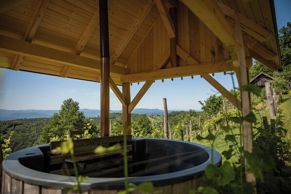 Yksityinen kuumavesiallas