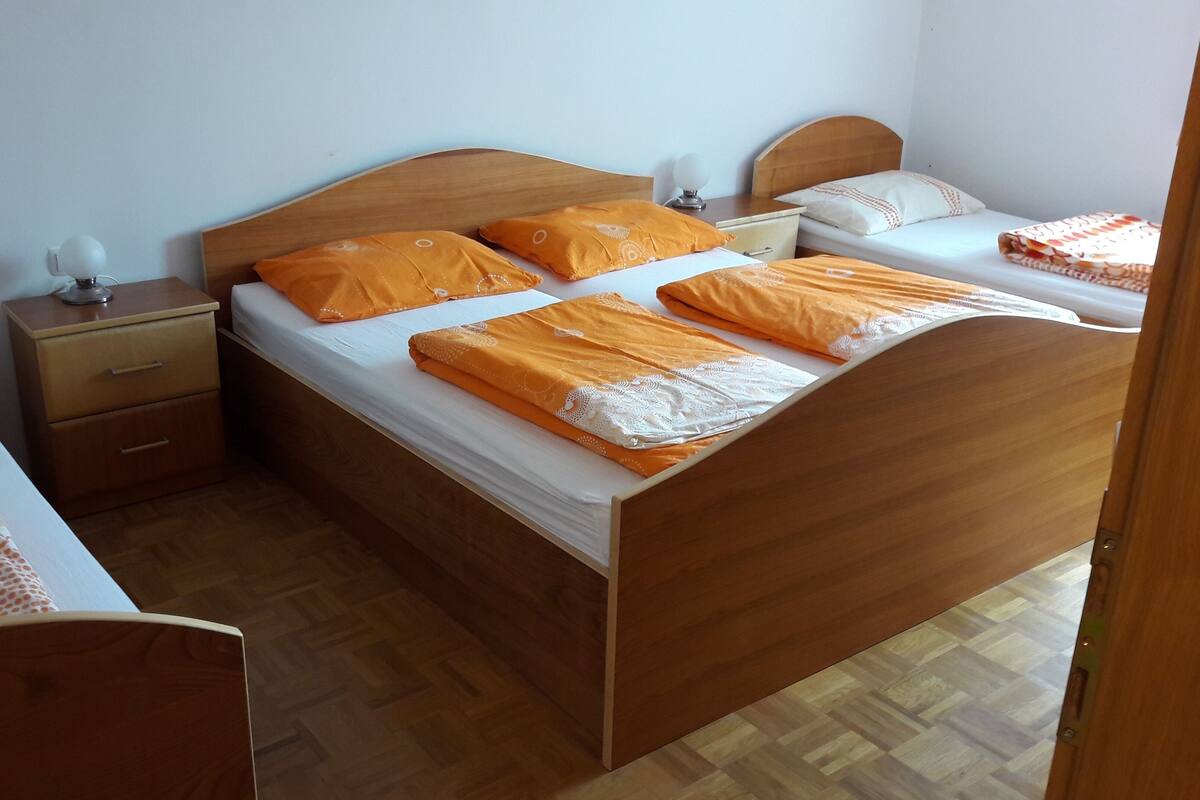 Apartemen Superior, 1 kamar tidur | Tirai kedap cahaya, Wi-Fi gratis, dan seprai linen