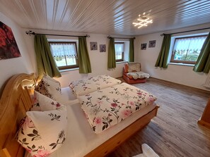 1 bedroom, internet, bed sheets