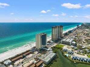 On the beach - GULF FRONT CONDO! SLEEPS 8!BCH SERV INCL!! (Panama City Beach)