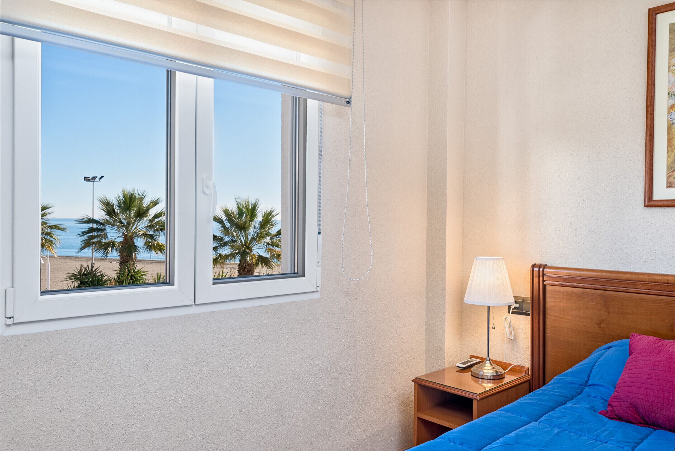 3 dormitorios, tabla de planchar con plancha, wifi gratis y ropa de cama