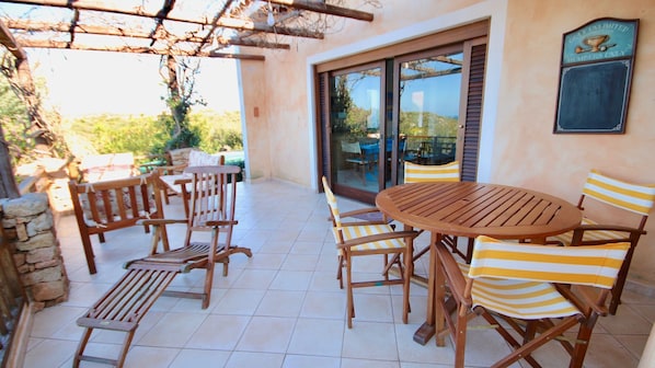 Villa, 3 chambres | Terrasse/patio