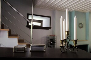 Breakfast area - Tsarbou Guesthouse (Gortynia)