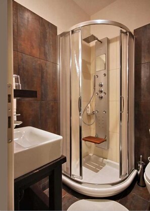 Superior Double Room, Fireplace | Bathroom