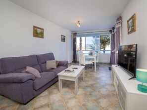 TV - Cosy apartment for 6 people with pool, A/C, WIFI, TV and terrace (Calpe)