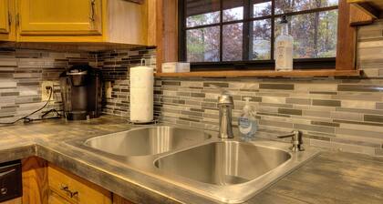 Pigeon Forge beauty - close to everything! Sleeps 20