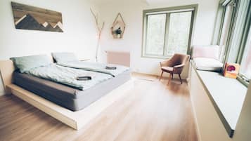 Chambre Double Majestueuse, salle de bains commune | Coffres-forts dans les chambres, décoration personnalisée, Wi-Fi gratuit