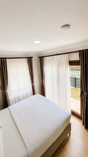 Family Bungalow | Premium bedding, desk, laptop workspace, blackout drapes -  Raha Villa Bungalow (Çaykara)