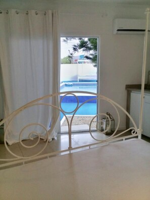 Apartment, 1 Bedroom | Bed sheets - Ocean Front Property - Villa 4 Aruba w pool view (Savaneta)