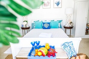 Select Comfort beds, iron/ironing board, cribs/infant beds, bed sheets - Ocean Front Villa in Aruba - Stunning Full House (Savaneta)