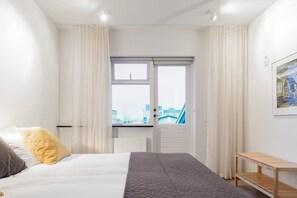 2 chambres, fer et planche Ă repasser, Wi-Fi, draps fournis