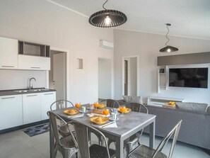 Dining - Lovely apartment for 4 people with A/C, WIFI, TV and balcony (Palau)